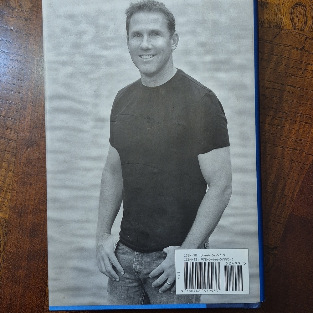 The Lucky One by Nicholas Sparks Hardcover - Picture 2 of 3